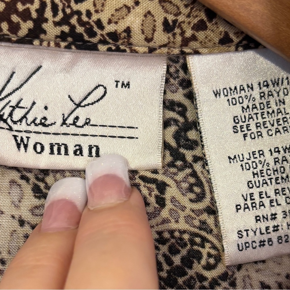 Kathy Lee Woman Two-Piece Outfit Shirt And Skorts Size 14W/16W - Picture 5 of 5
